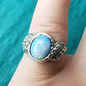 2/10$ Opale style silver tone ring size 6